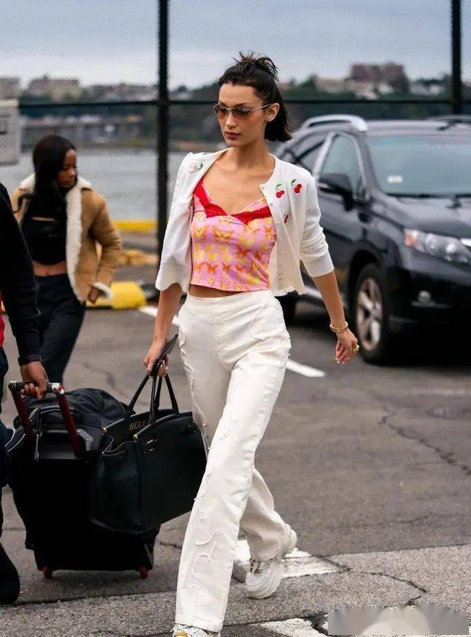 水果|2020夏天最流行的“果汁系穿搭”，复古优雅，太上头了！！