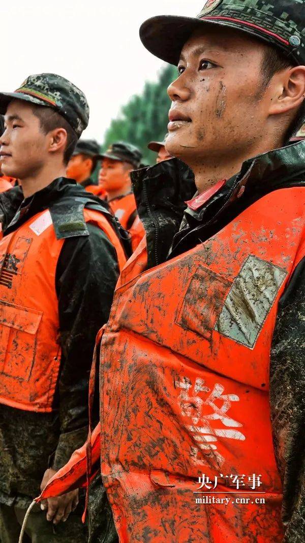 巡逻|没有一个标题，能承载他们的付出！