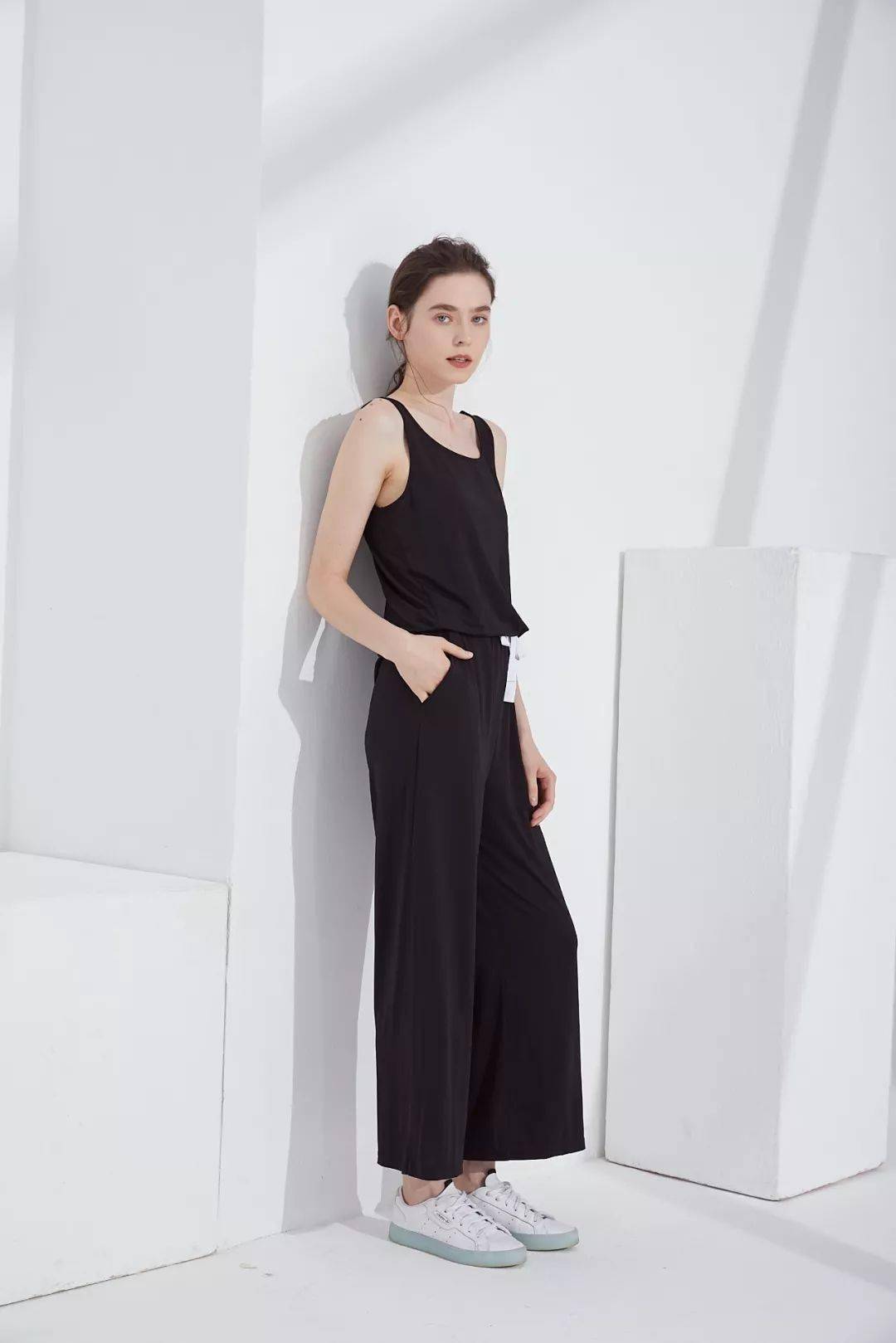 仙女|女明星都抢着穿的仙女裤，居家出街一套就够！