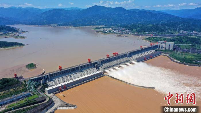 热带|高温雨水齐登场 中东部多地迎来“桑拿天”
