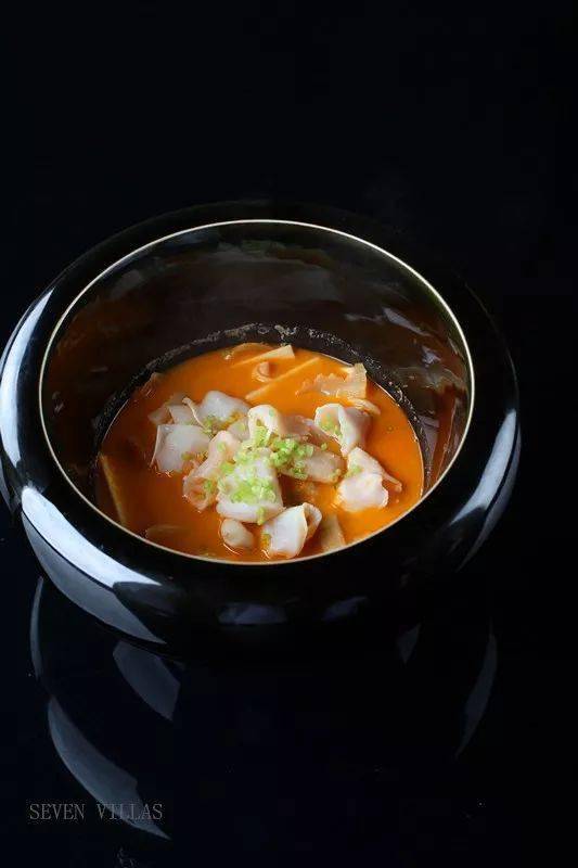 武义萱莲嫩菱浓汤汁嫩菱鲜莲子云南鲜菌八月珍菌烩花胶小番茄贵腐番茄