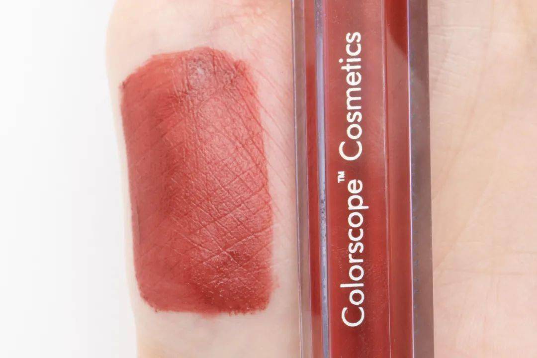 犯规|美到犯规的唇釉,8 支只要 300 多块