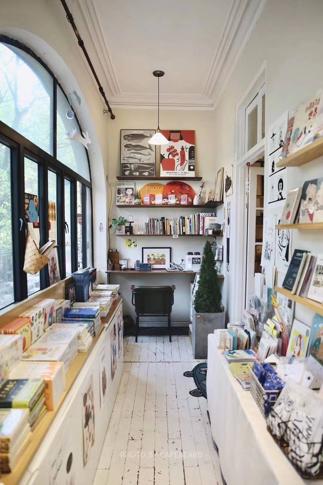 插画|上海小店故事｜一间房间，一个插画的世界