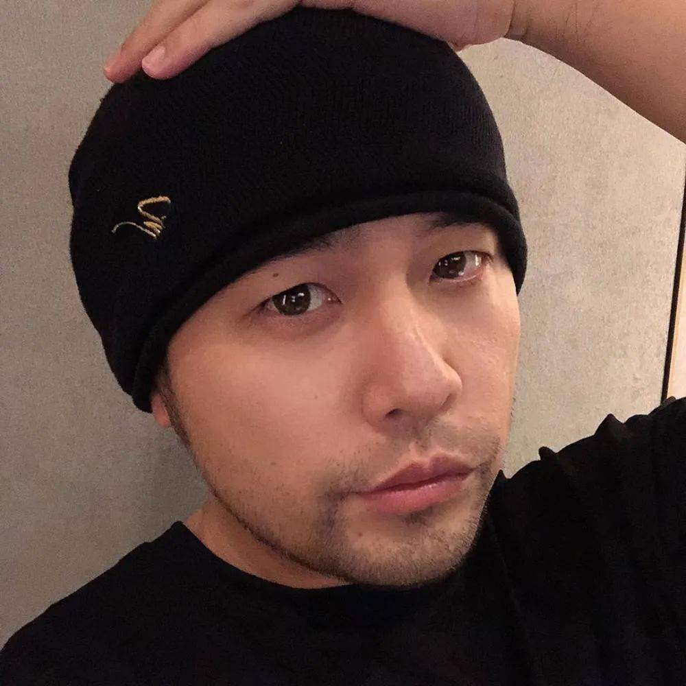脱妆就上热搜?其实他这里也“脱”了 脱妆就上热搜?其实他这里也“脱”了
