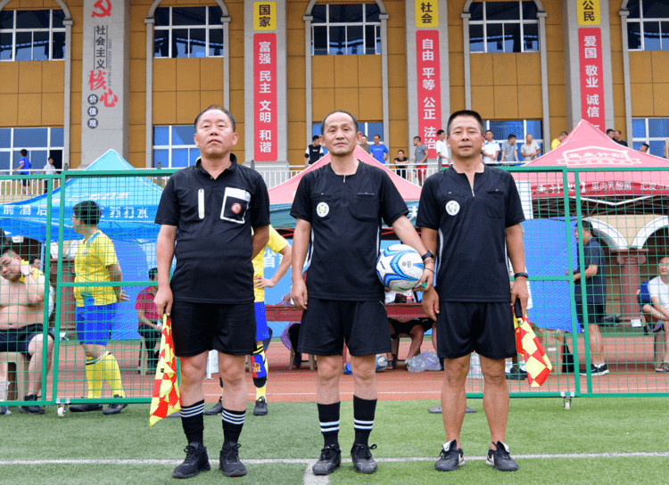 
2020年陕西省群众足球乙级联赛韩城赛区角逐开赛：viv体育(图2)