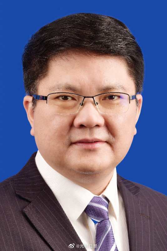 王友农|邮轮港上的王友农走了