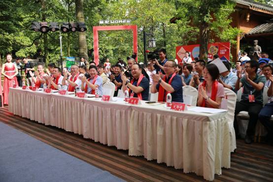 洪雅县|洪雅县联合快手启动“快Show洪雅”活动，直播1小时观看量破百万