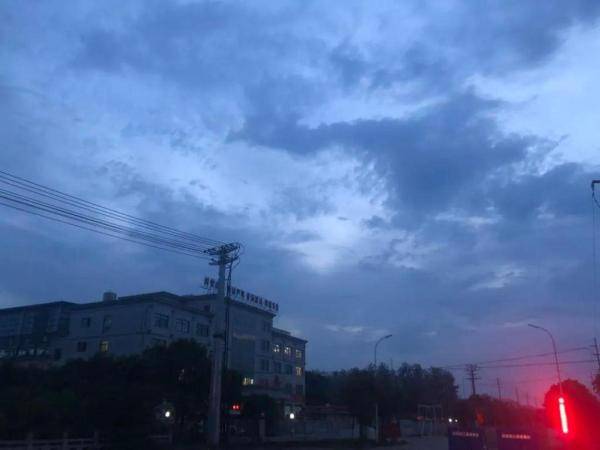 橙色|橙色号的故事丨我们这一天