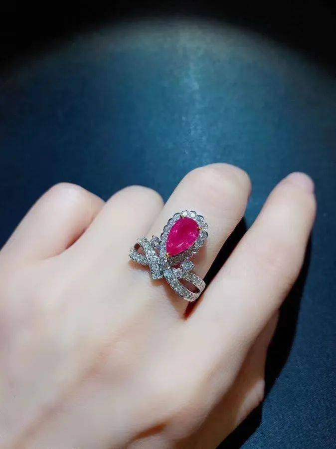 钻石|世界上最著名的三件珠宝首饰!其中一件历经四代英国皇室!