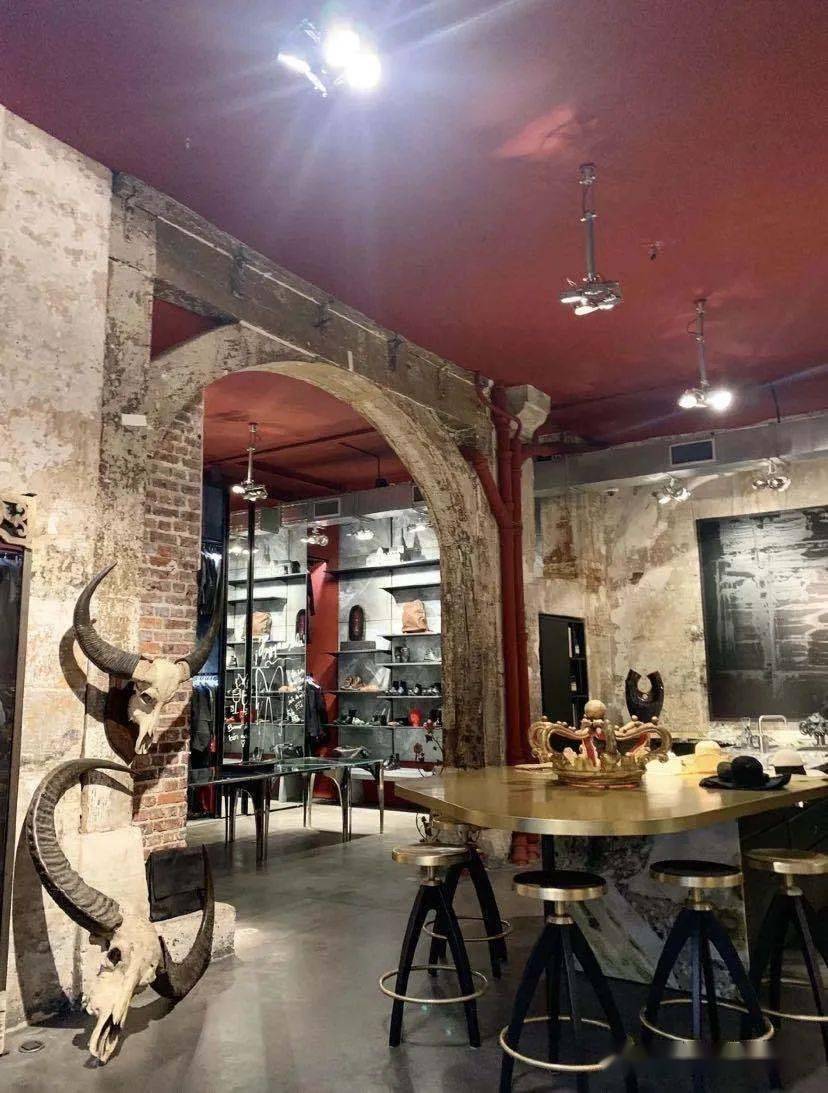 Rue|巴黎时髦买手店，一天逛完这几家就够了