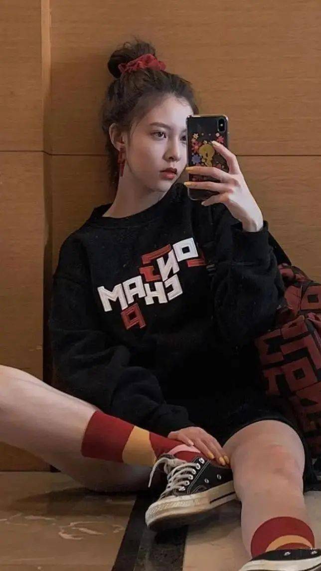 发型|今年夏天最时髦又凉快的发型,不用找Tony老师,5块钱就能打造!