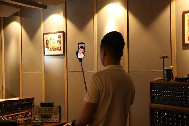 机构|MCN“大撤退”