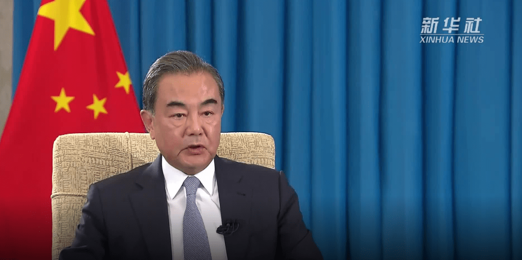 王毅说人均8000美元_王毅年轻照片(2)