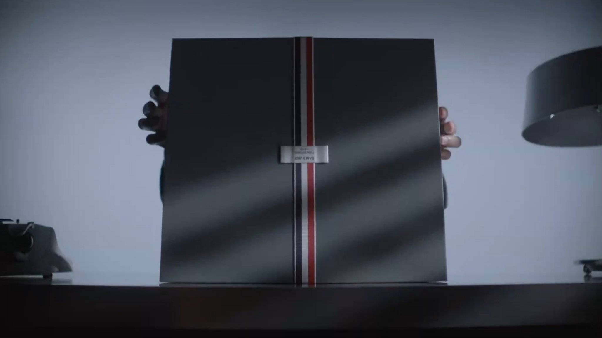 Fold|三星Galaxy Z Fold2真机上手：比前代更实用了