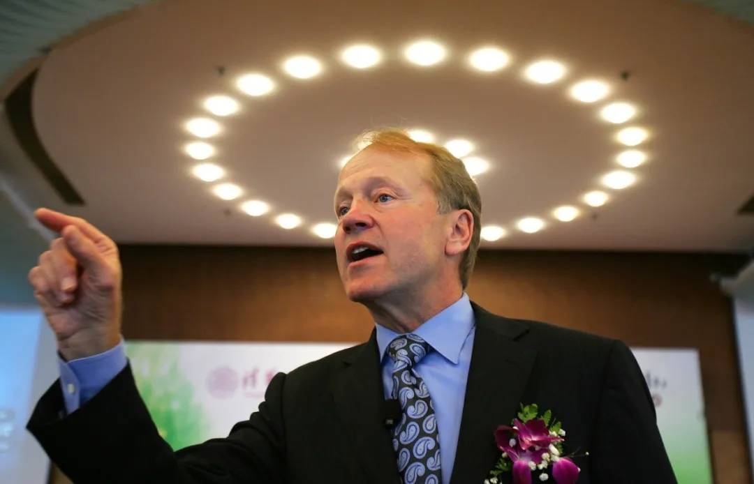 钱伯斯|钱伯斯和扎克伯格，美国两大插刀教主