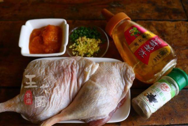 在家怎么做烤鸭最好吃 bd61dac8619c427084629a7599e3e95c.jpeg