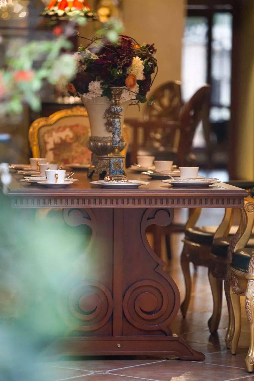 大气|336㎡欧式风大别墅 ，典雅又大气，时尚的潮流感一点也不俗气！