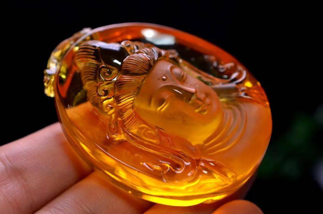 货源|呵呵你那也叫琥珀蜜蜡一手货源，15块克价的蜜蜡原石见过没？