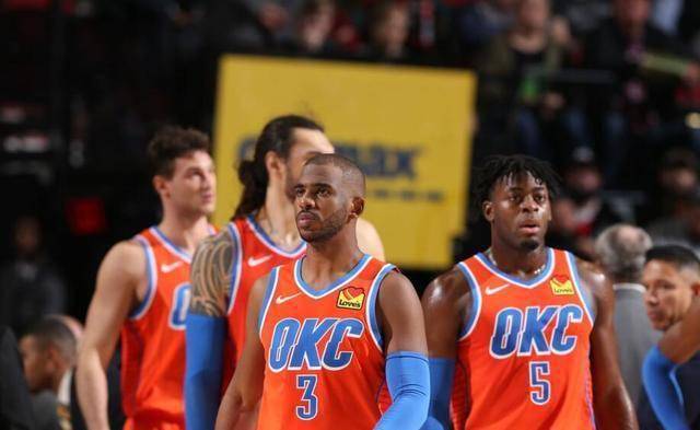 雷霆队交易火箭 8112894ff8ef4c5b88a73af22e523042.jpeg