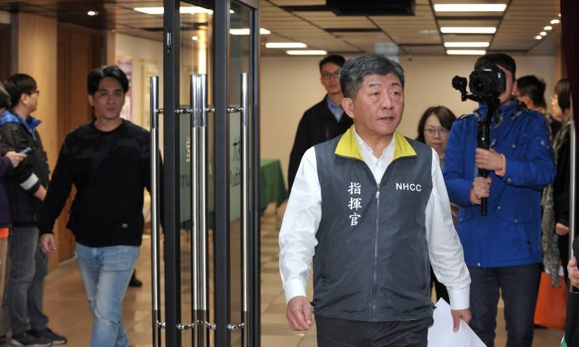 隔离|陈时中扬言对美日政客免隔离负责 网友：拿什么负责？