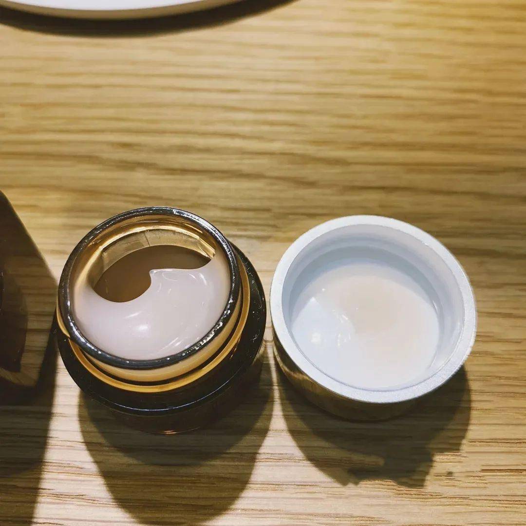 精华|快抢！每个女人都无法拒绝的雅诗兰黛小棕瓶，只要85元！