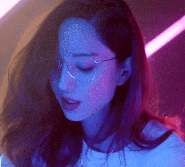 邓紫棋|39岁该是什么状态 扎脏辫打碟的郑希怡飒到没朋友