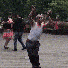 艾派德|爽肤水？柔肤水？精华水？苟命啊，我到底该怎么选？！