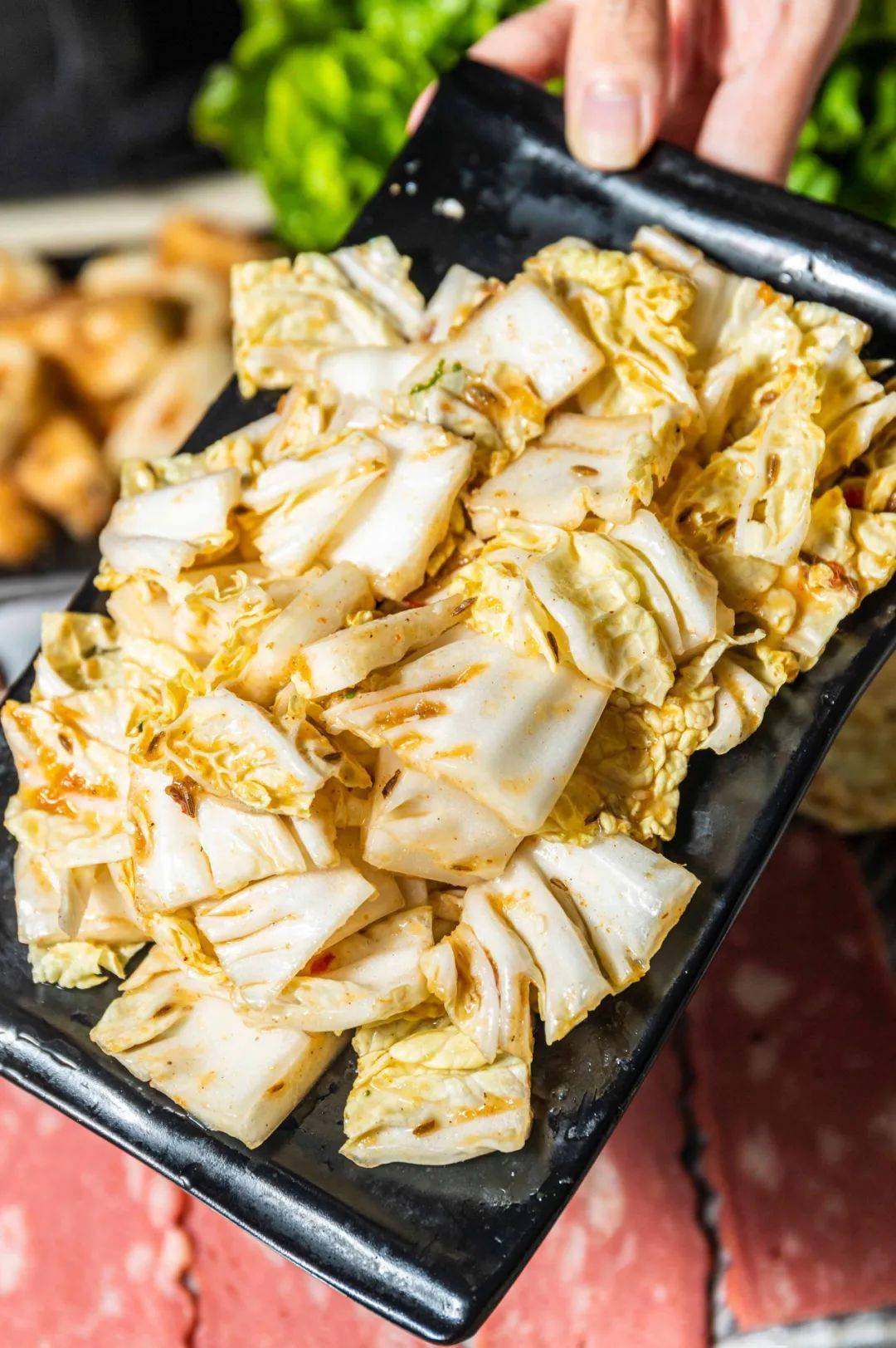 五花肉|这家烤肉店,凭着一口烤酸菜五花肉,圈了无数粉!藏在城院附近