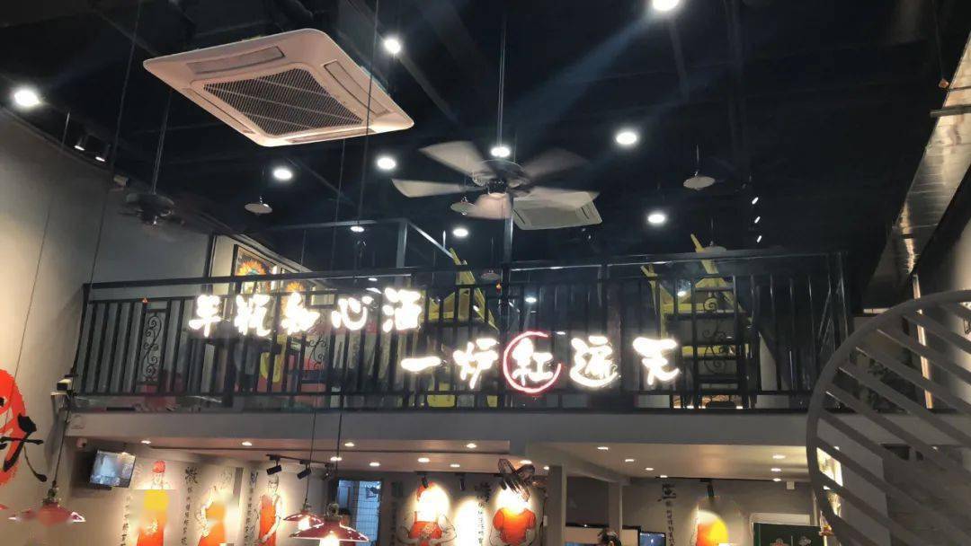 红遍天|我走进石碣这家烧烤店，老板竟做出这种举动...凌晨2点