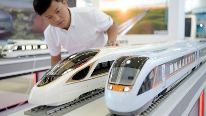 国铁|国铁集团详解中国铁路动车组发展方向：更高速度、高铁快运