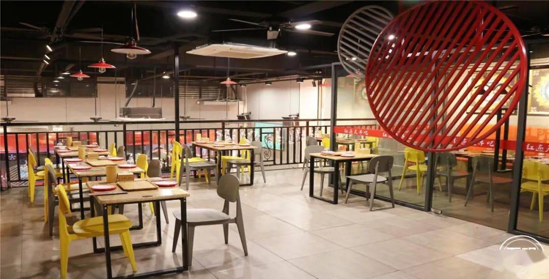 红遍天|我走进石碣这家烧烤店，老板竟做出这种举动...凌晨2点