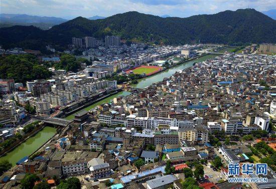 福建龙岩长汀县城(2019年6月18日摄,无人机照片).
