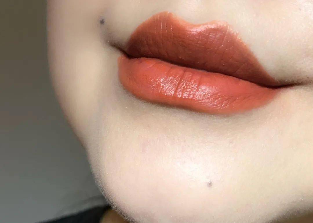 �Ŵ��У�����zhui���õ�ƽ�۲�ױ�ϼ�����˾���������