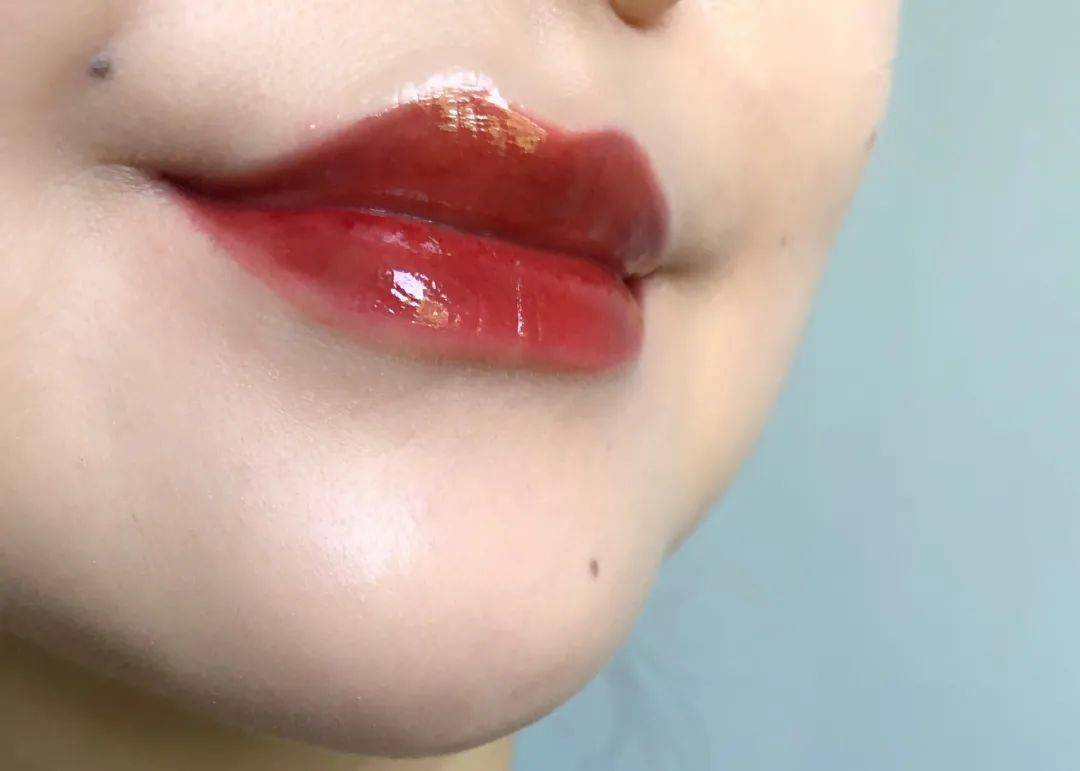 �Ŵ��У�����zhui���õ�ƽ�۲�ױ�ϼ�����˾���������