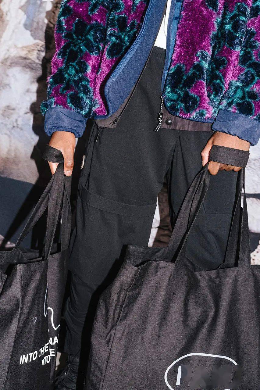 Into|ULSUM丨尽情展示地下亚文化