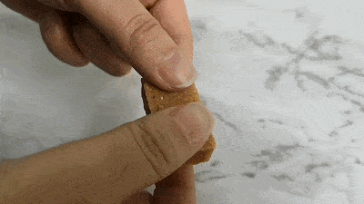 老少|零添加，酸甜适口，全家老少都爱吃的美味零食！天然山楂怡块