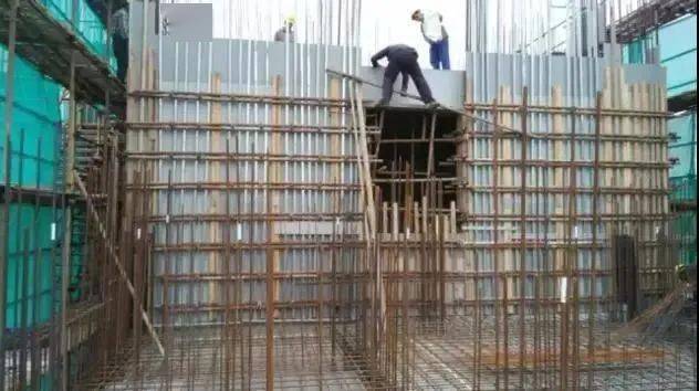 如何防止和解决建筑模板变形?