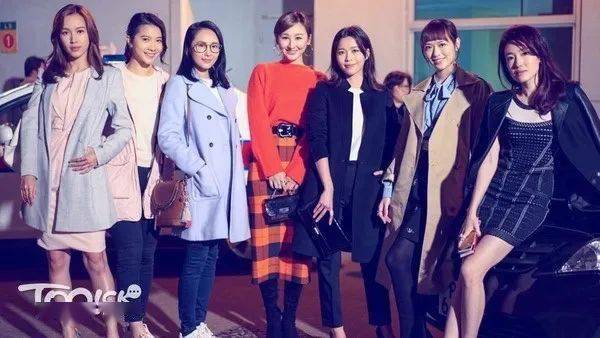 赖慰玲上载《反黑路人甲》7大女主角的合照.