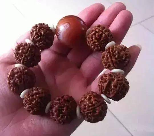 配饰|金刚菩提和不同配饰的搭配，霸气而且简直美到爆！