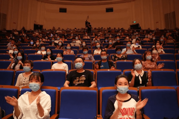 青海|中国交响乐团在中演院线青海大剧院奏响“艺术为民”主旋律