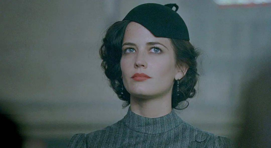 食物|你们都误会她了！哪有那么多天生吃不胖的人？