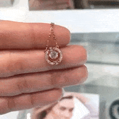 珠宝|送它不踩雷！施华洛世奇耀动的心，让她看见你的“心跳”！