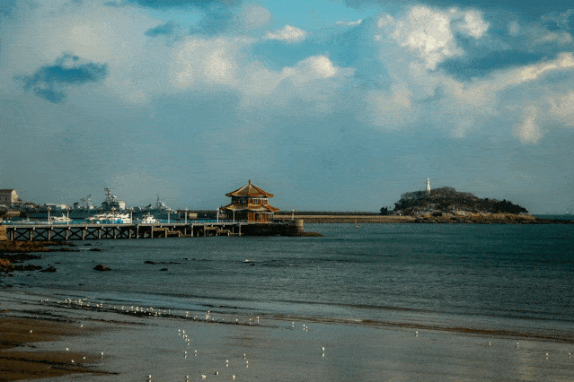 bathing beach  | 摄影师 孟宪朋