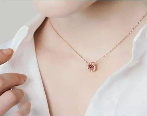 珠宝|送它不踩雷！施华洛世奇耀动的心，让她看见你的“心跳”！