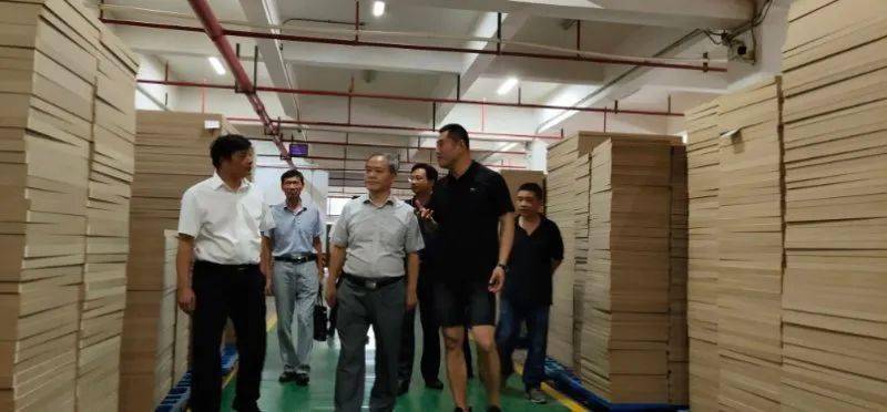 陈忙耕赴企业调研检查夏季安全生产工作