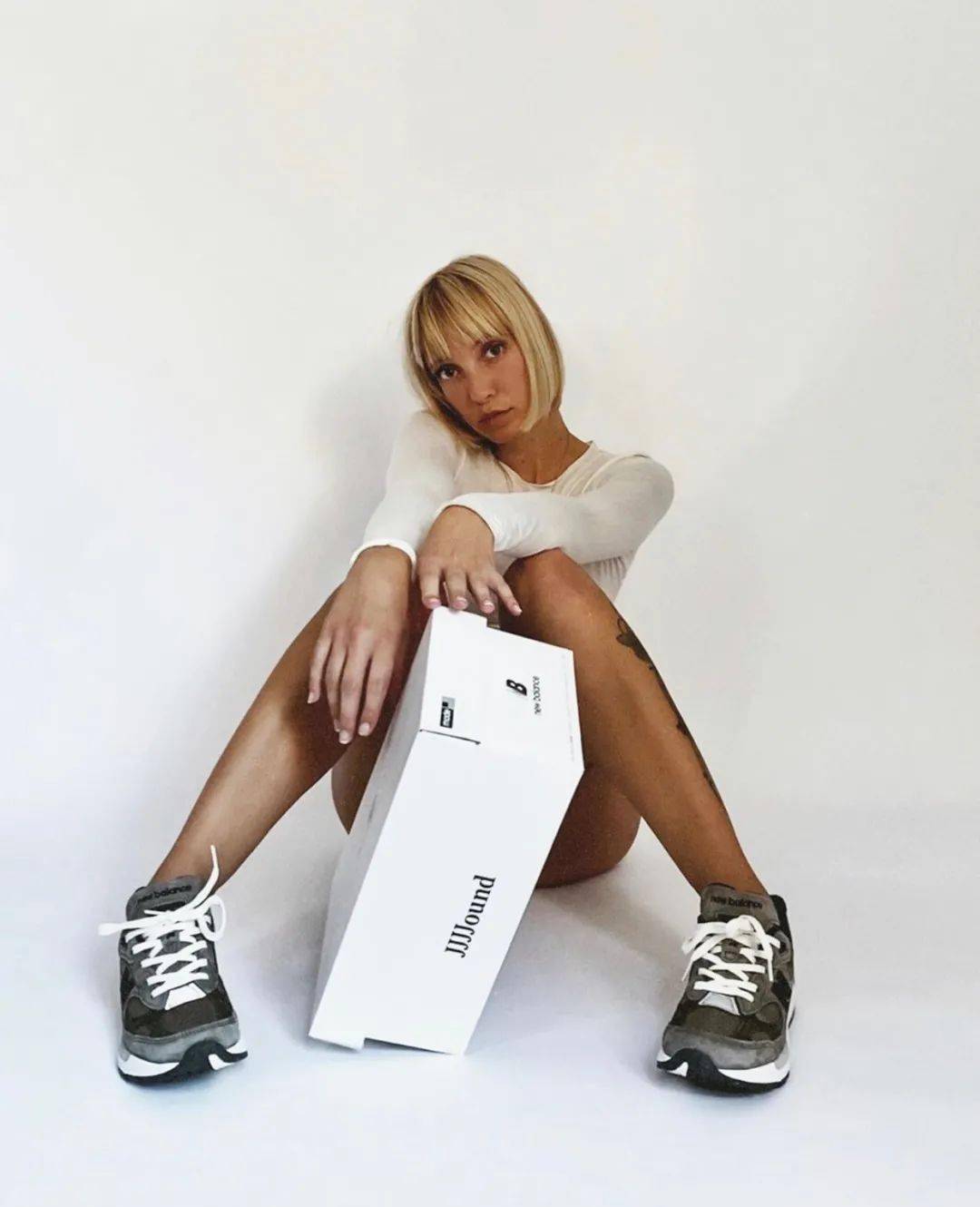 Via|看似「普通」，但 JJJJound x NB 992 的市场价为何被抬到这么高？