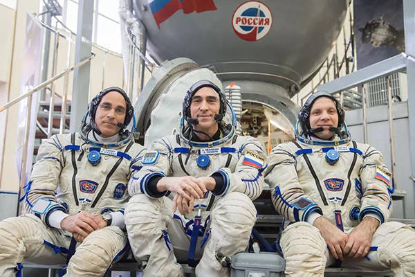 国际空间站美国舱段漏气，全体宇航员赴俄罗斯舱段隔离