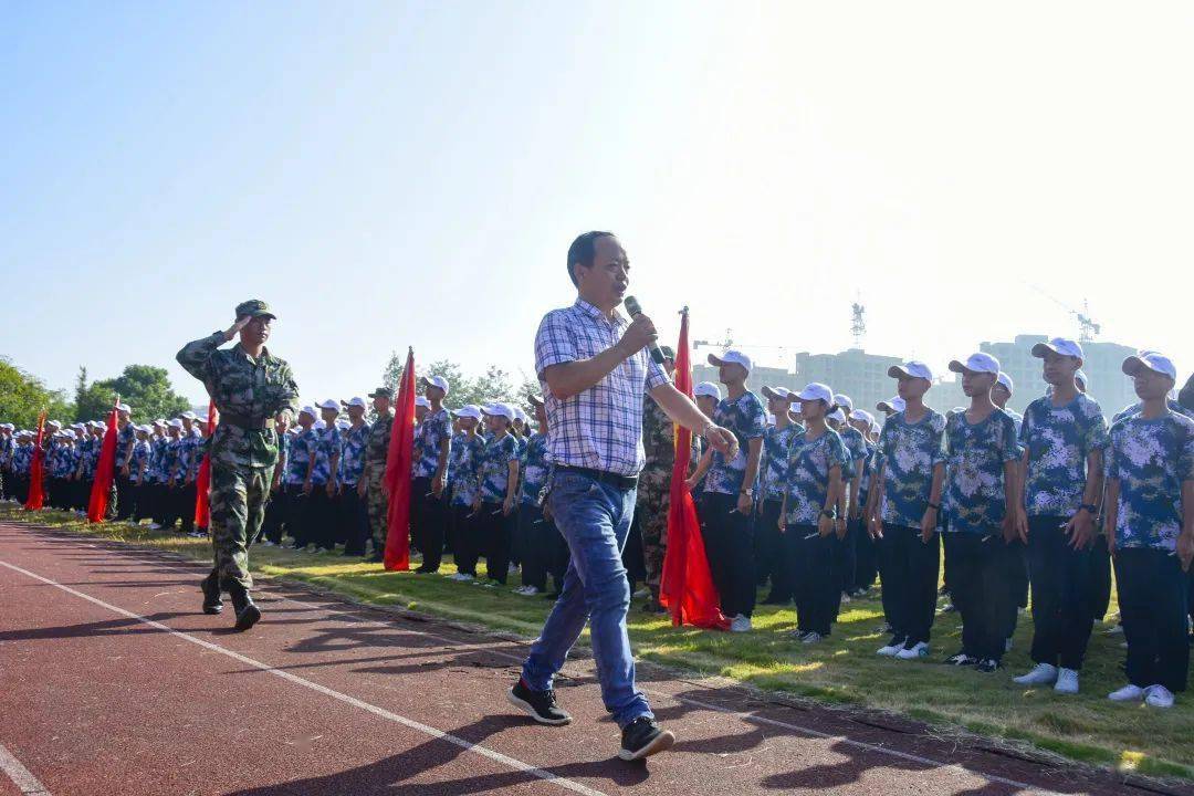 东阳市南马高中高温酷暑验毅力汗水浇灌获硕果