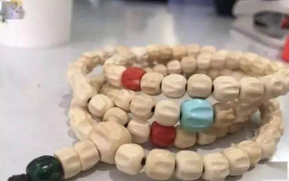 珠子|手串的搭配变迁，是我逝去的青春......