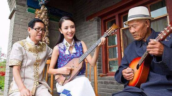 女儿|有情况？佟丽娅爸爸为女儿庆七夕 只字不提陈思诚